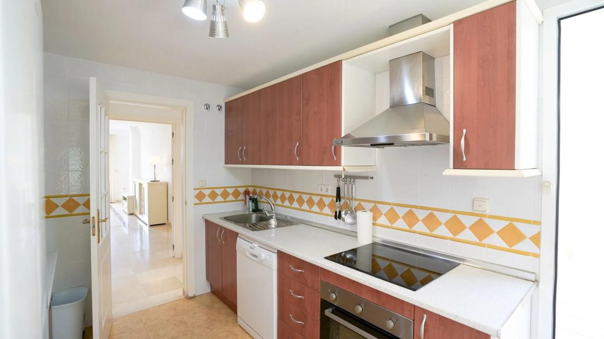 Venta de piso en Calle Orión, Marbella
 photo 3