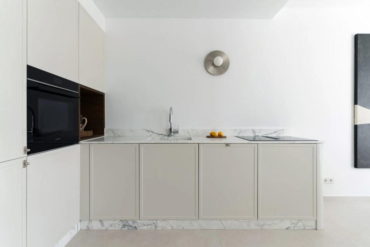 Duplex sale in Barrio Los Naranjos, Marbella photo 2