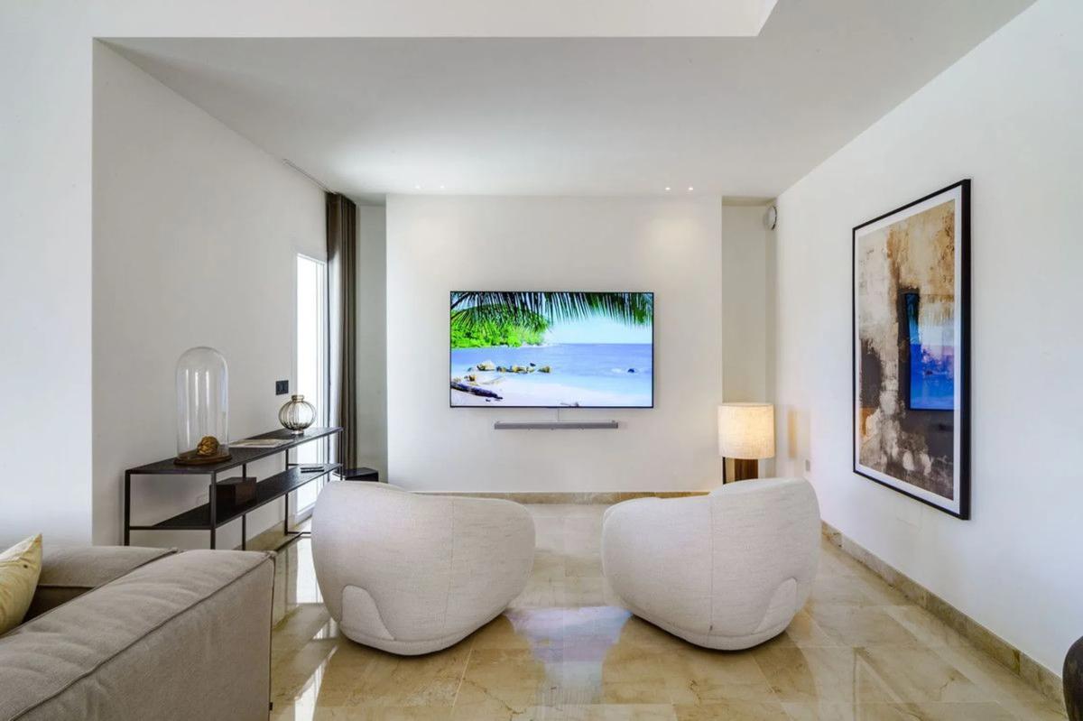 Venta de chalet independiente en Calle Artemisa, Marbella
 photo 3