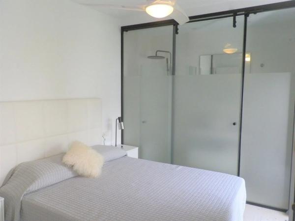 Chalet adosado en venta en  Calle Aries , Marbella photo 2