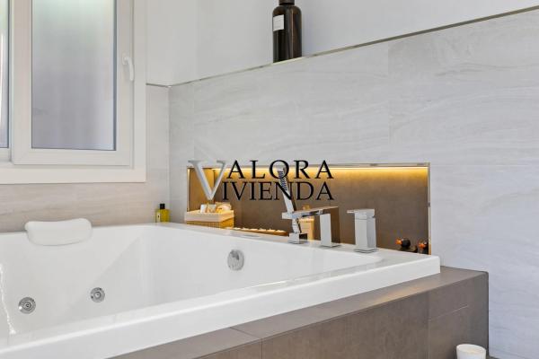 Chalet wolnostojący na sprzedaż w Urbanizacion N Andalucia 2G, Marbella thumbnail 1