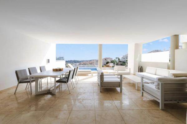 Piso en venta en Barrio Los Naranjos, Marbella
thumbnail 1