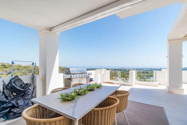 Sale of flat in Barrio Los Naranjos, Marbella
photo 1