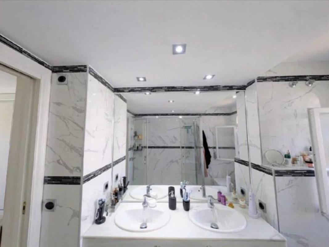 Venta de chalet adosado en Calle Sirio , Marbella photo 1
