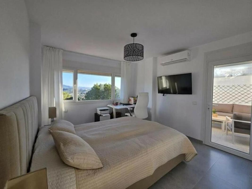 Venta de duplex en Urbanizacion N Andalucia 1H, Marbella photo 1