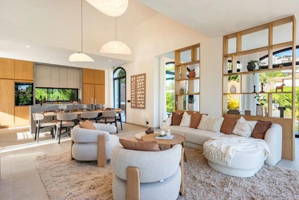 Частный шале на продаже в  Urbanizacion N Andalucia 1H, 24, Марбелла photo 3
