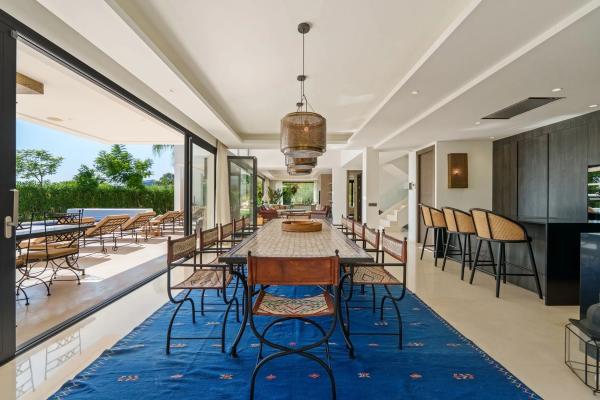 Chalet wolnostojący na sprzedaż w Calle Artemisa, Marbella photo 1