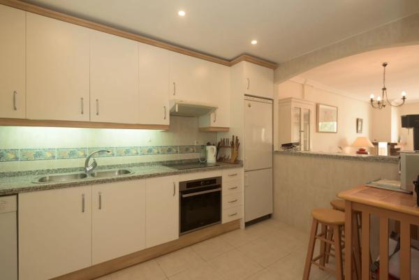Sale of flat in UR N ANDALUCIA J, Marbella
thumbnail 3