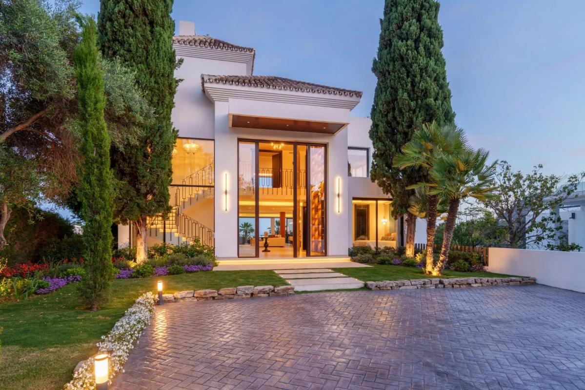 Sprzedaż niezależnego domku jednorodzinnego w Urbanizacion N Andalucia 1F, Marbella photo 2