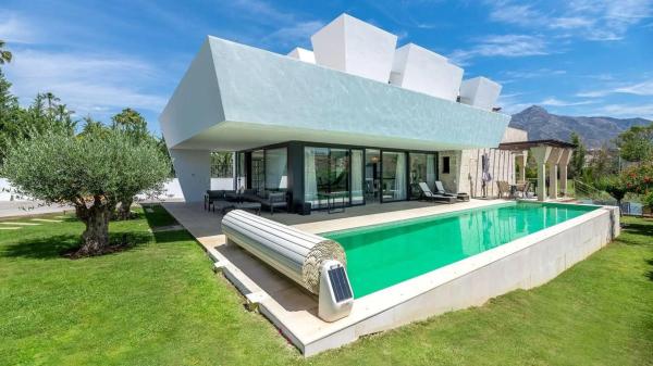 Chalet wolnostojący na sprzedaż w Urbanizacion N Andalucia 1G, Marbella thumbnail 1
