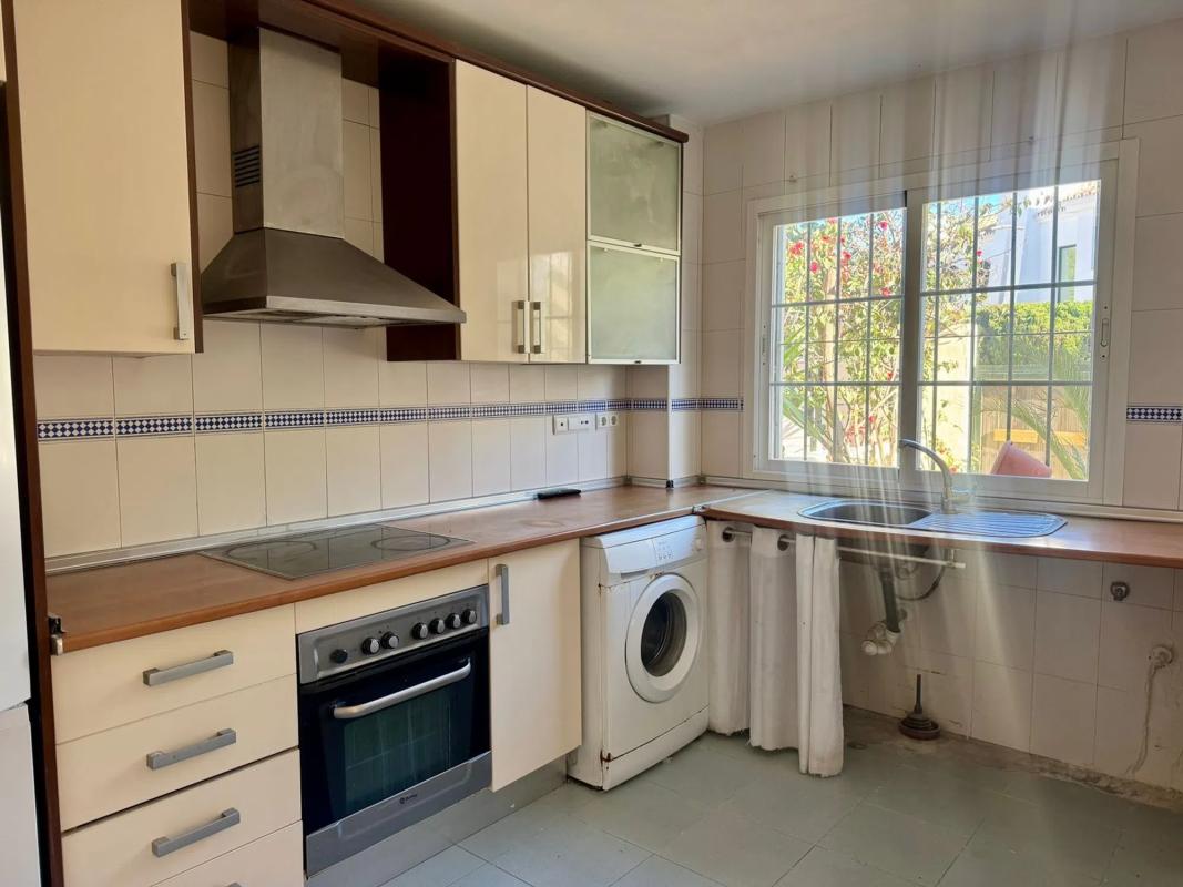 Venta de chalet adosado en  Calle Sirio, 14 , Marbella photo 5