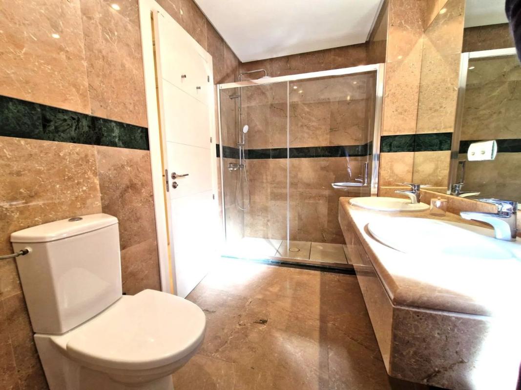 Venta de piso en CL PLEYADES-NVA ANDALUCIA H, 39, Marbella
photo 3