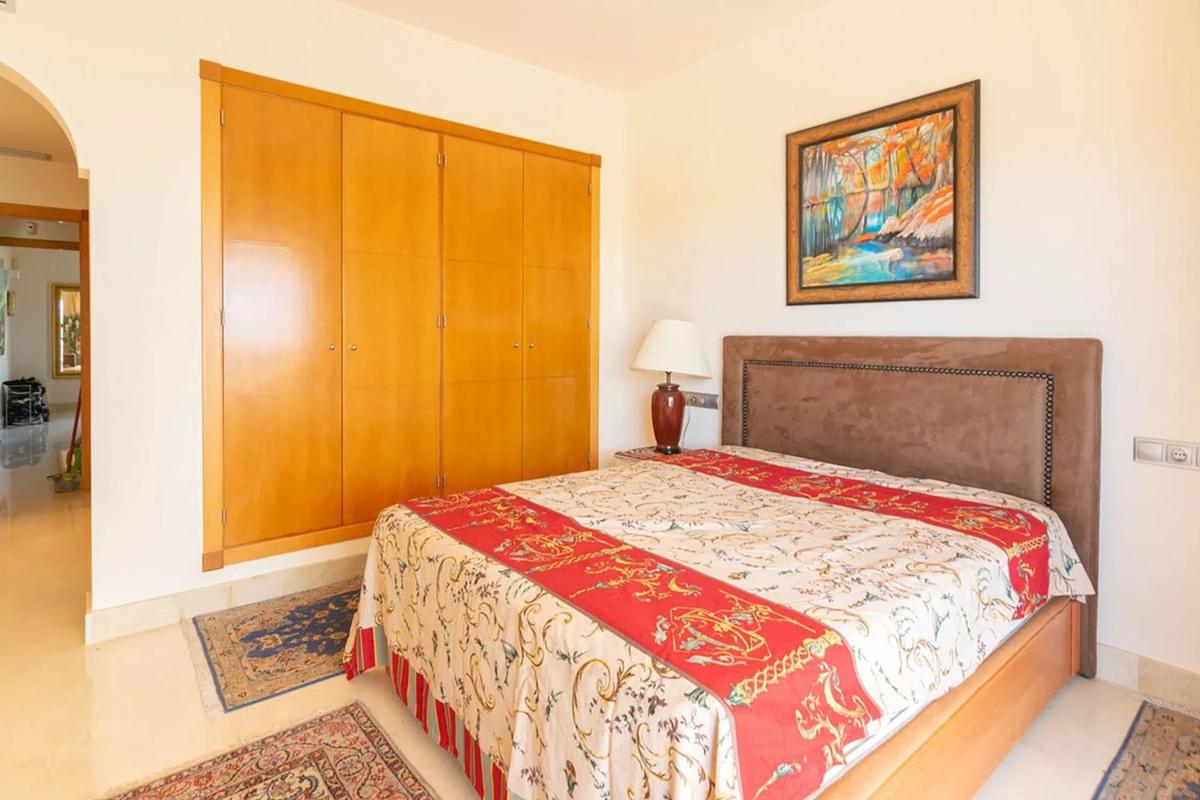 Venta de piso en Calle Aries, Marbella
photo 5