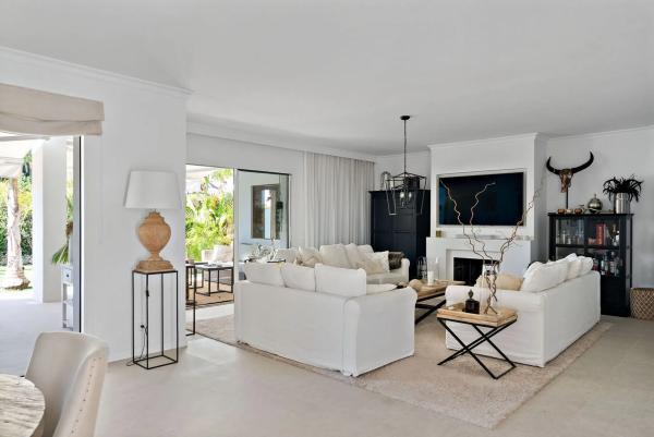 Apartment for sale in  Barrio Los Naranjos, Marbella photo 4