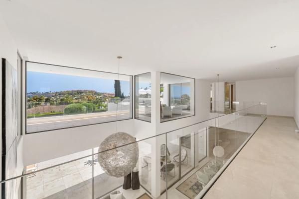 Chalet independiente en venta en Calle Osa Menor 2G, Marbella
 photo 4