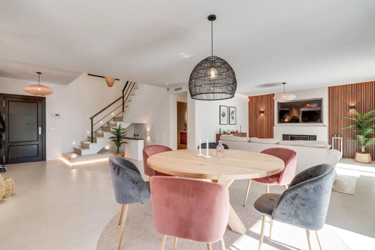Venta de chalet independiente en Barrio Los Naranjos, Marbella
photo 1