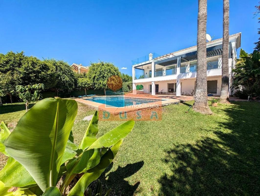 Venta de chalet independiente en Calle Sirio, Marbella
 photo 3