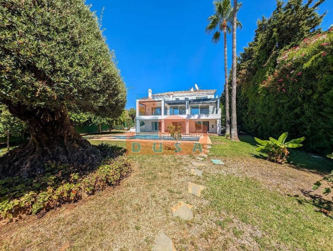Venta de chalet independiente en Calle Sirio, Marbella
 photo 5