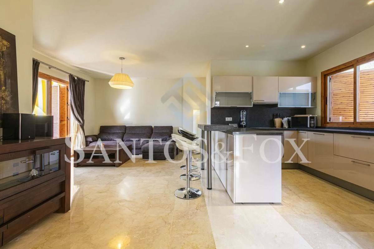 Venta de piso en Barrio Los Naranjos, Marbella
photo 2