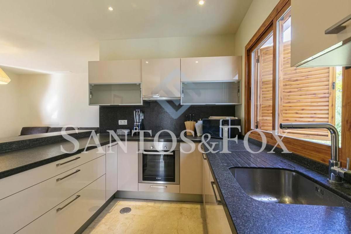 Venta de piso en Barrio Los Naranjos, Marbella
photo 3