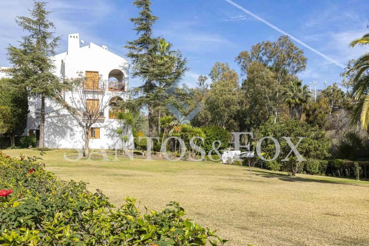 Venta de piso en Barrio Los Naranjos, Marbella
photo 4