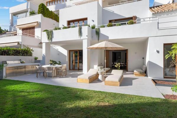 Duplex en venta en Alcores del Golf, Marbella photo 2