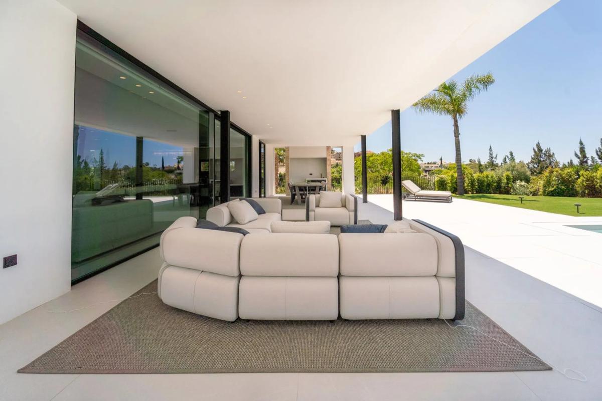 Venta de chalet independiente en Calle Sirio, 323, Marbella
photo 1