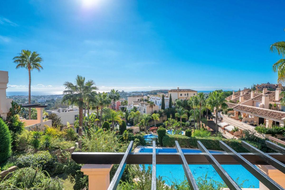 Sprzedaż mieszkania w Calle Pléyades, Marbella
photo 1