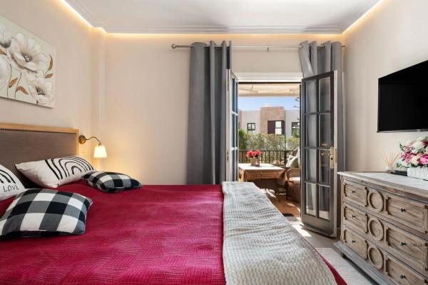 Venta de piso en Calle Aries, Marbella
thumbnail 3