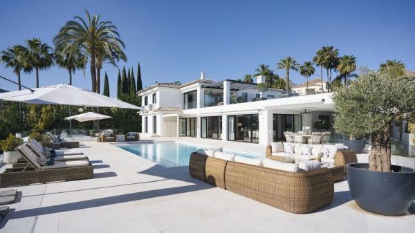 Chalet independiente en venta en Calle Orión, Marbella
 photo 3