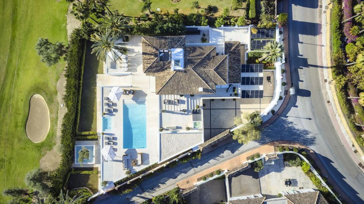 Venta de chalet independiente en Calle Orión, Marbella
photo 5