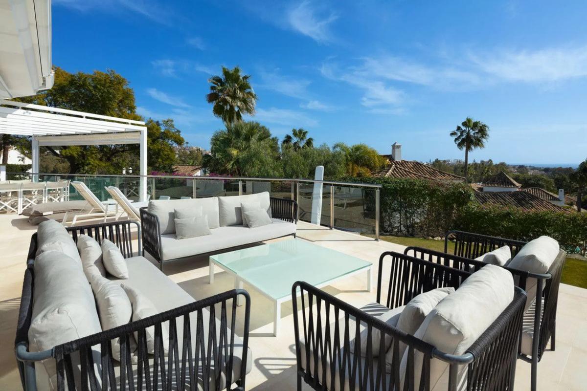 Sale of independent chalet in Calle Auriga, Marbella
 photo 4