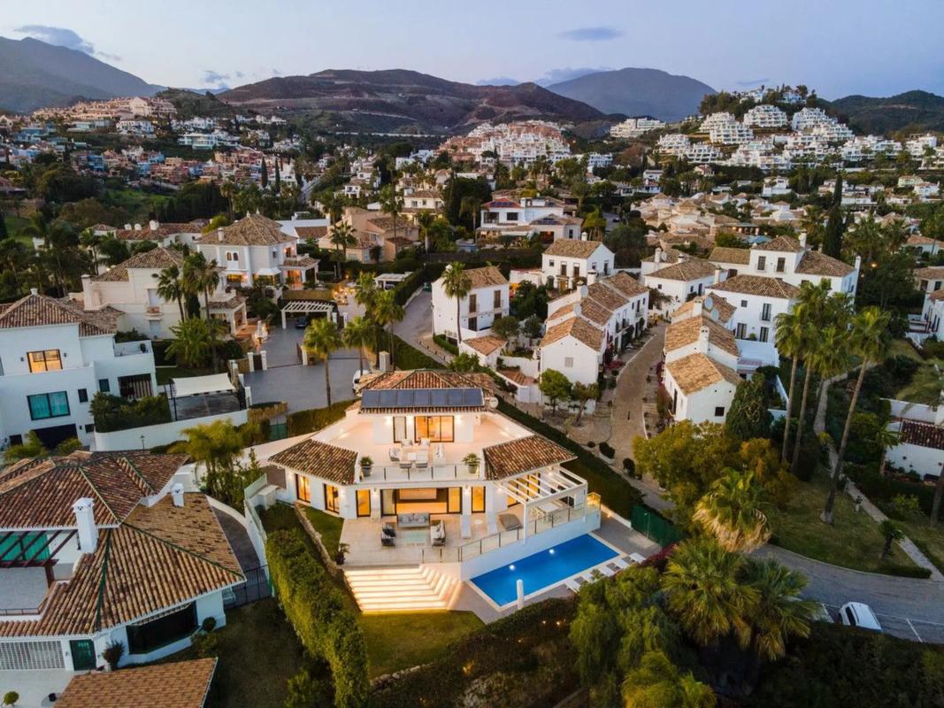 Sale of independent chalet in Calle Auriga, Marbella
 photo 5