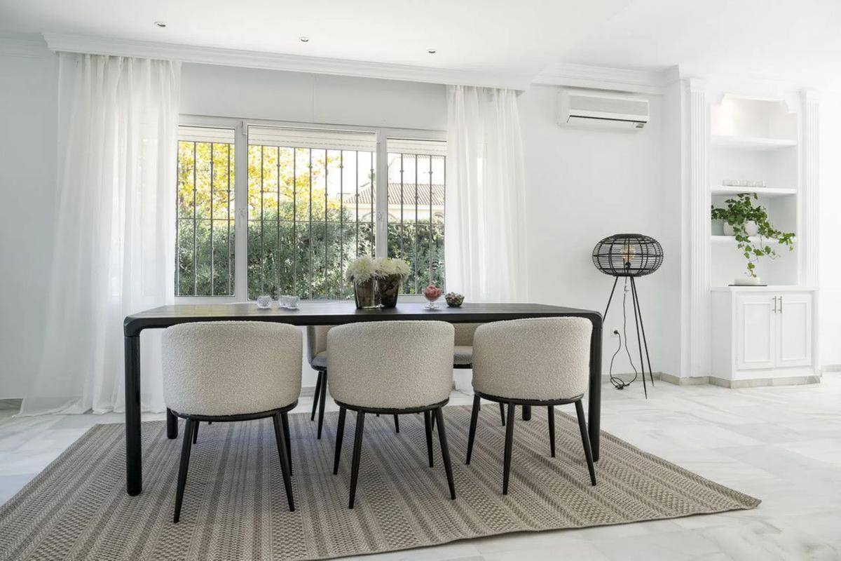 Venta de chalet independiente en Calle Auriga, Marbella
 photo 5