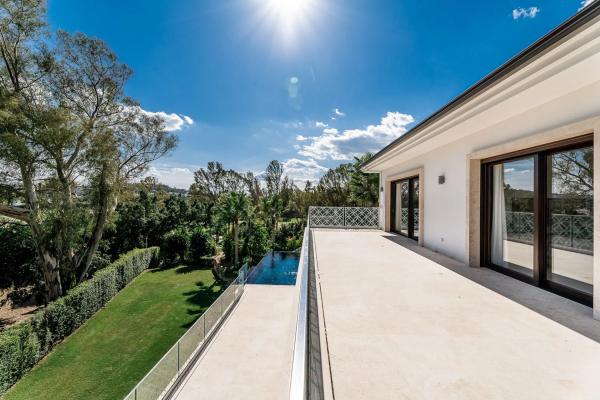 Chalet independiente en venta en Calle Ganimedes, Marbella
 photo 4