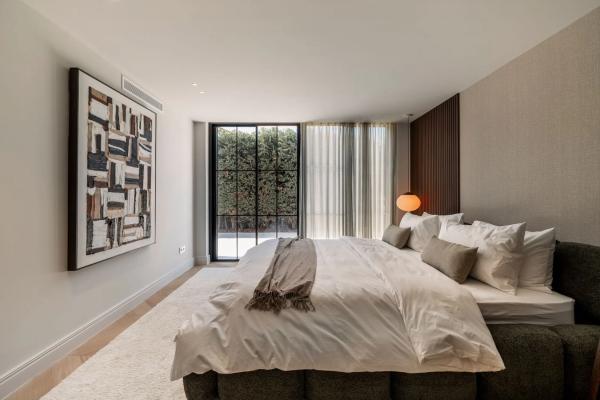 Chalet independiente en venta en Calle Auriga, Marbella
 photo 4