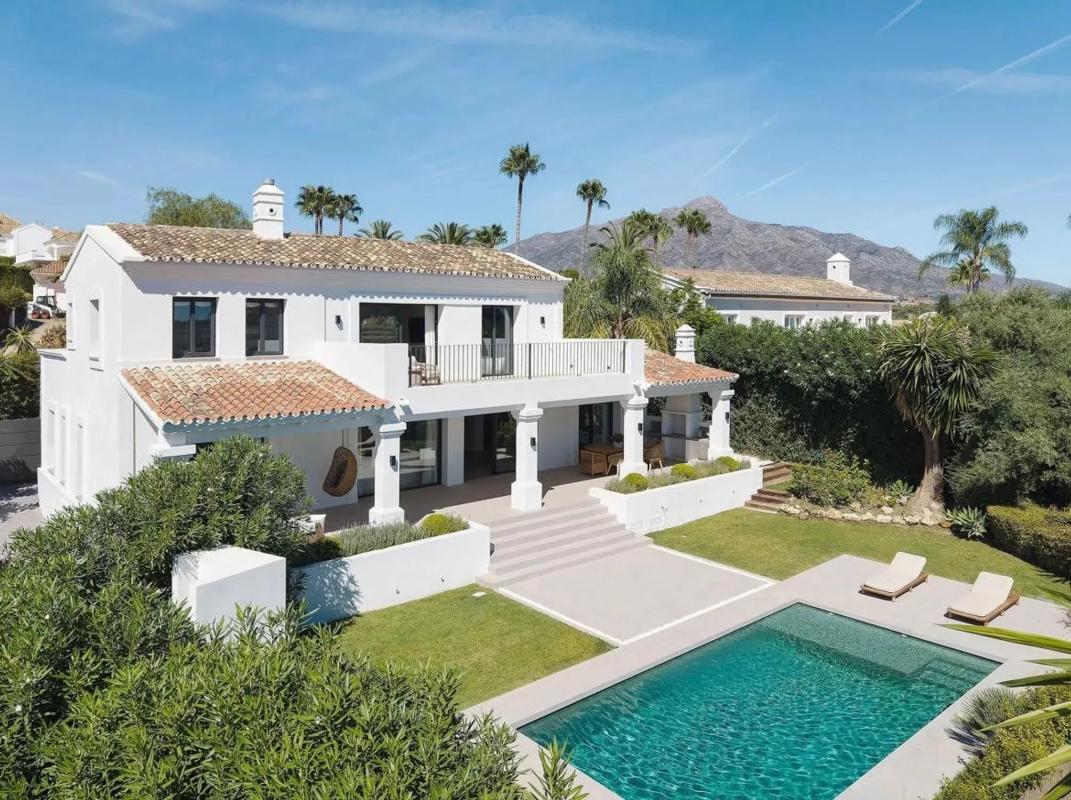 Sprzedaż niezależnego domku jednorodzinnego w Barrio Los Naranjos, Marbella photo 2