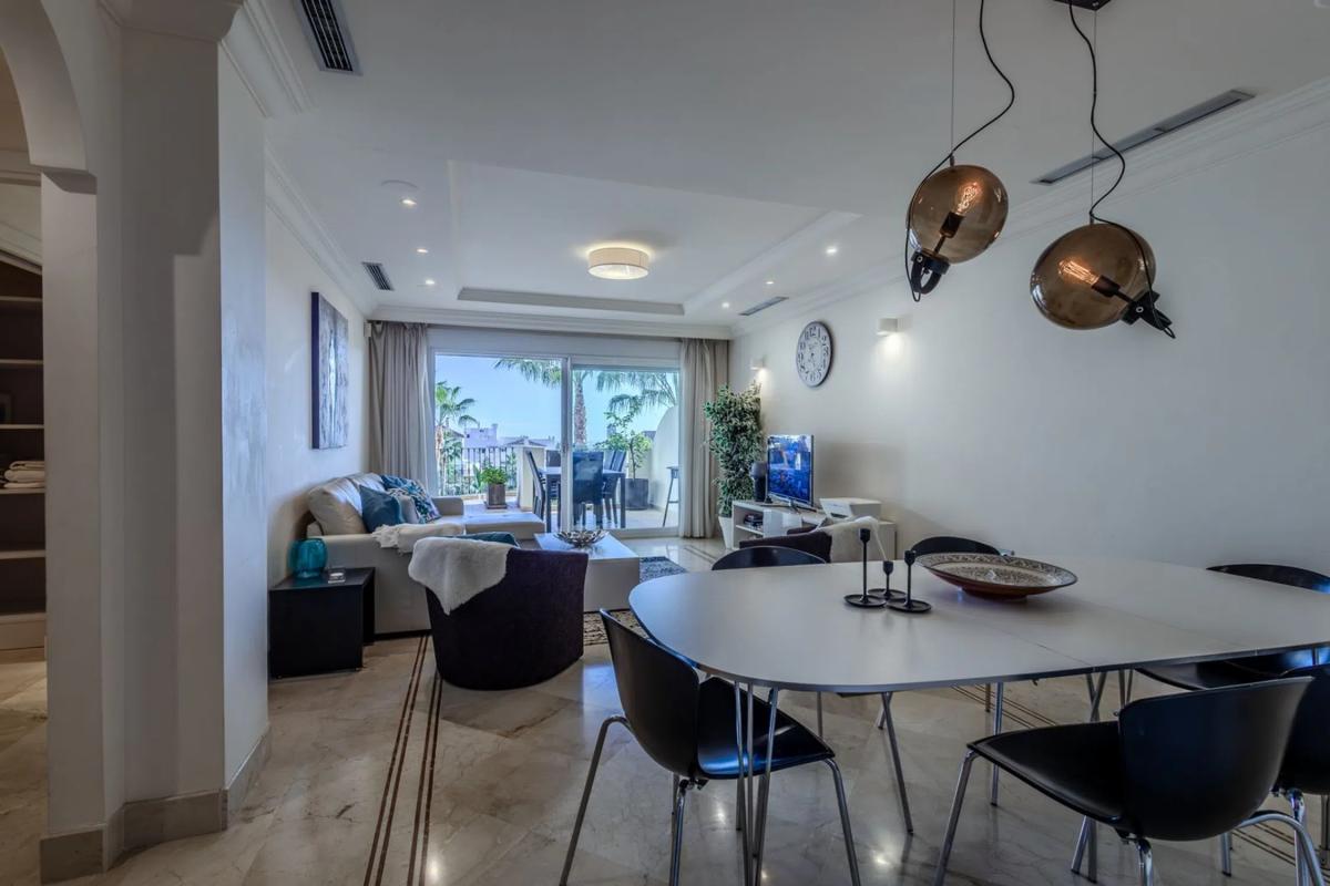 Venta de piso en Barrio Los Naranjos, Marbella
photo 1