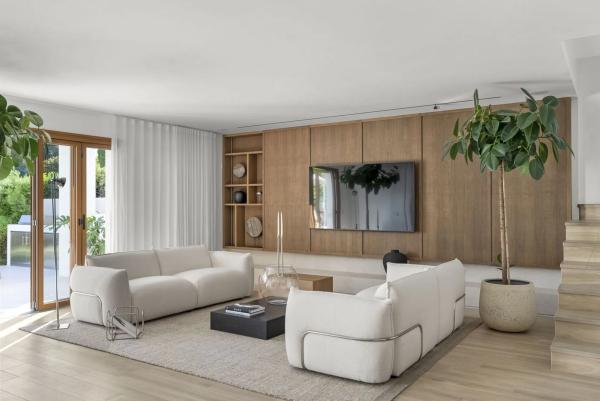Duplex en venta en Barrio Los Naranjos, Marbella photo 2