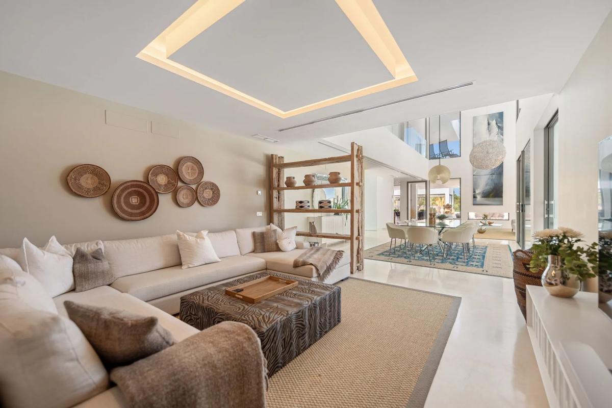 Sale of independent chalet in Calle Osa Menor 2G, 42 B, Marbella
photo 4