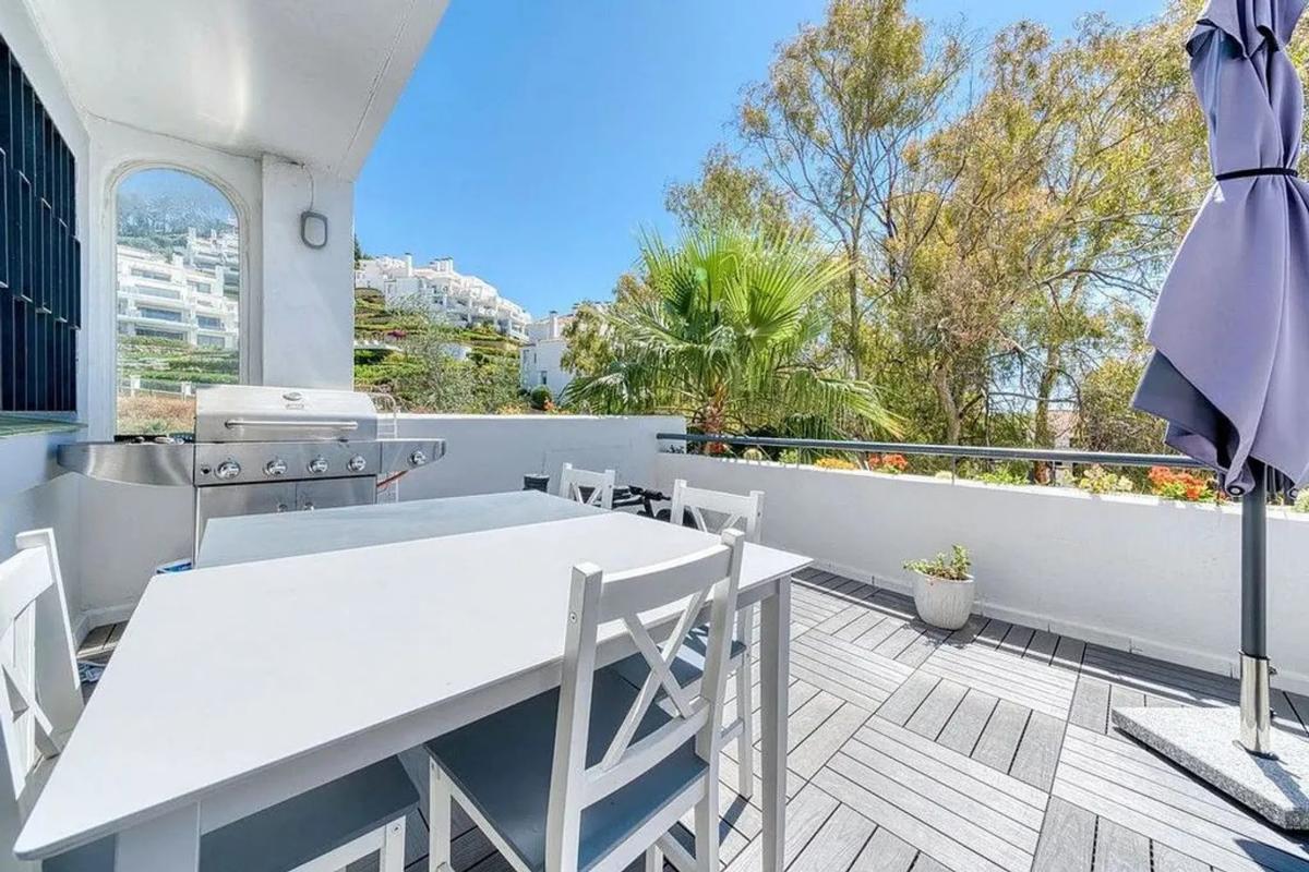 Sale of townhouse in Barrio Los Naranjos , Marbella photo 5