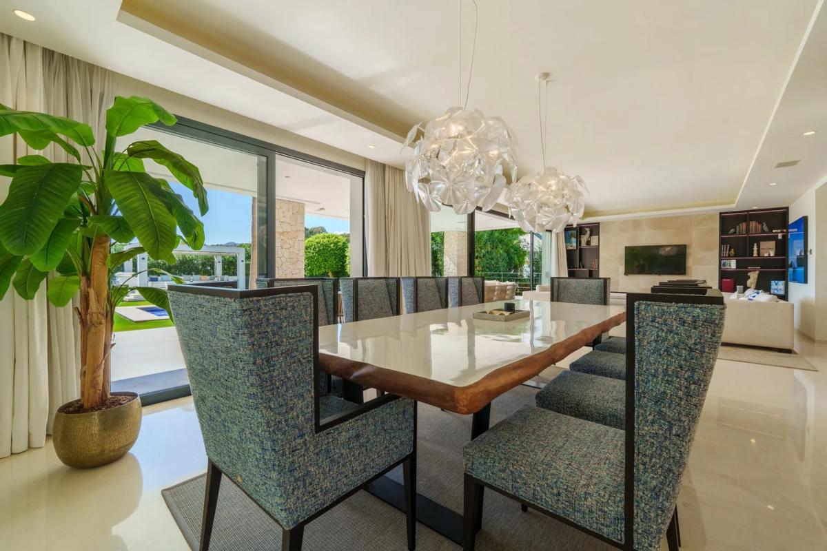 Sale of independent chalet in Calle Casiopea 5F, 29 -37, Marbella
photo 5