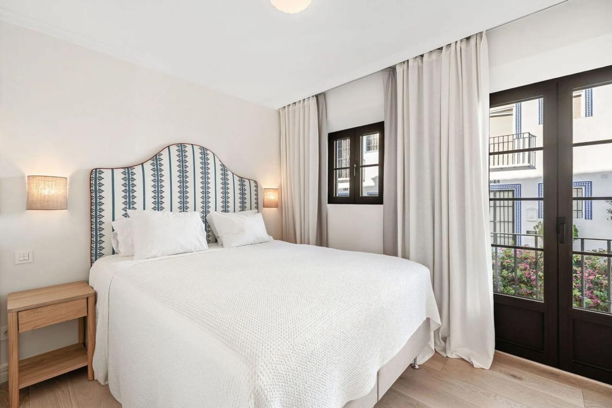 Venta de chalet adosado en Calle Aries s/n , Marbella photo 2