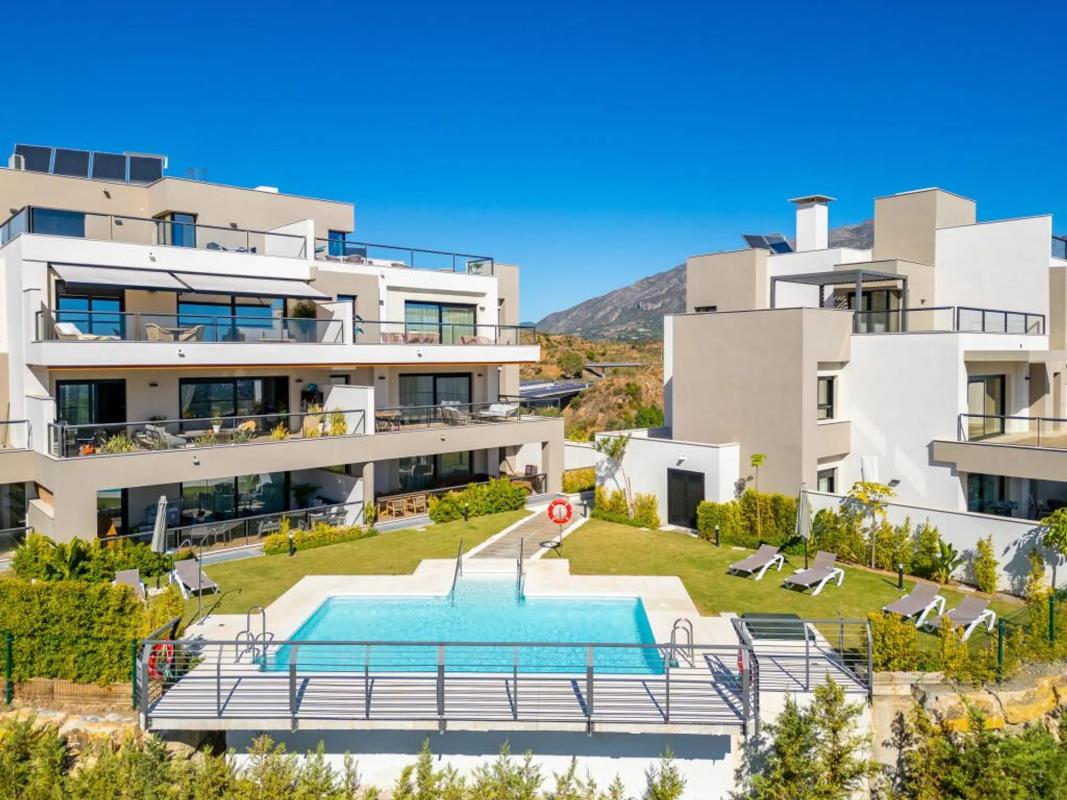 Sale of apartment in Calle Osa Mayor, Marbella
photo 1