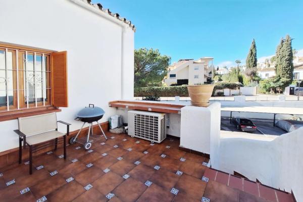 Ático en venta en  Calle Aries, Marbella photo 1