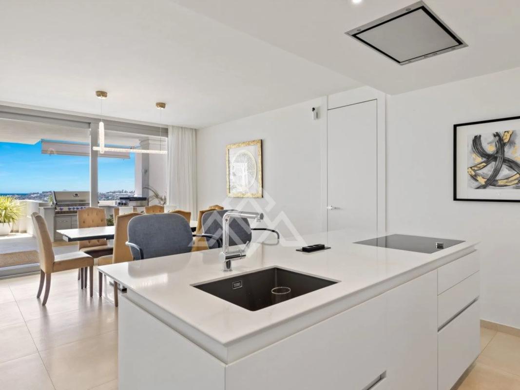Venta de piso en Urbanizacion Nueva Andalucia K, Marbella
photo 1