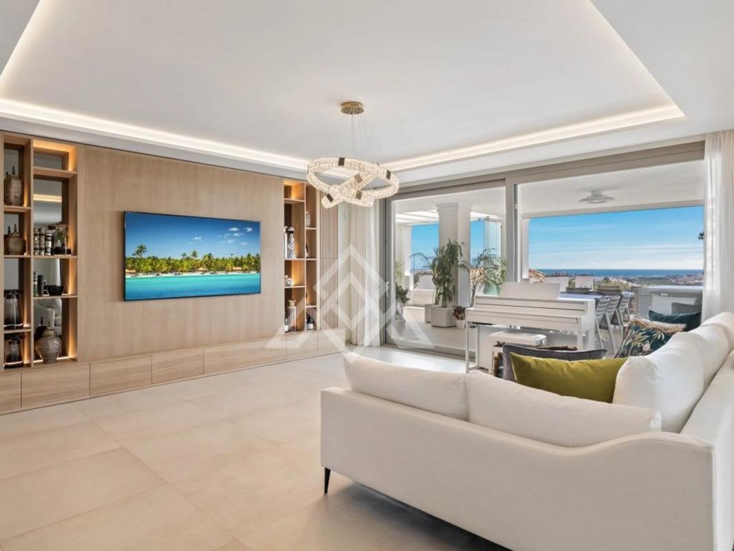 Venta de piso en Urbanizacion Nueva Andalucia K, Marbella
photo 2