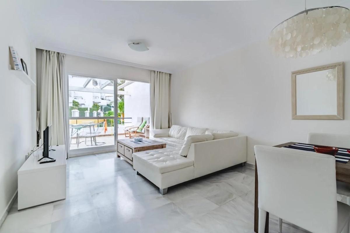 Venta de piso en Calle Aries, Marbella
 photo 4