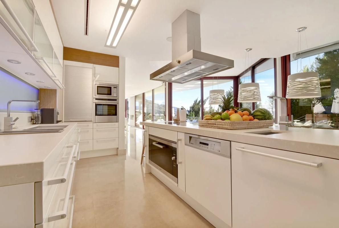 Sale of independent chalet in Avenida Calderón de la Barca, 4 -66, Marbella
photo 3