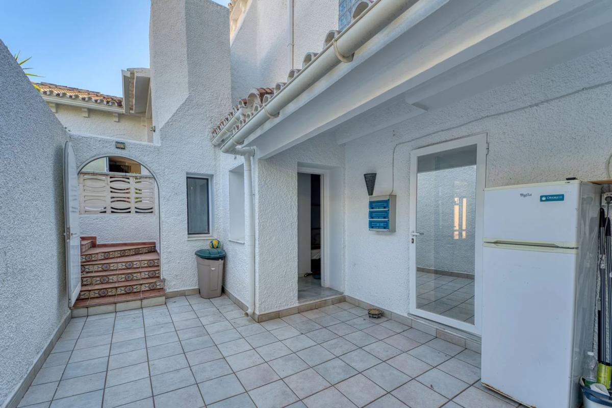 Sale of independent chalet in UR NUEVA ANDALUCIA 6L, 25, Marbella
photo 4